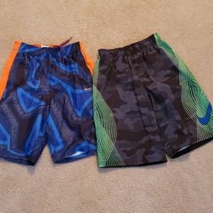 Nike boys swim trunks size large